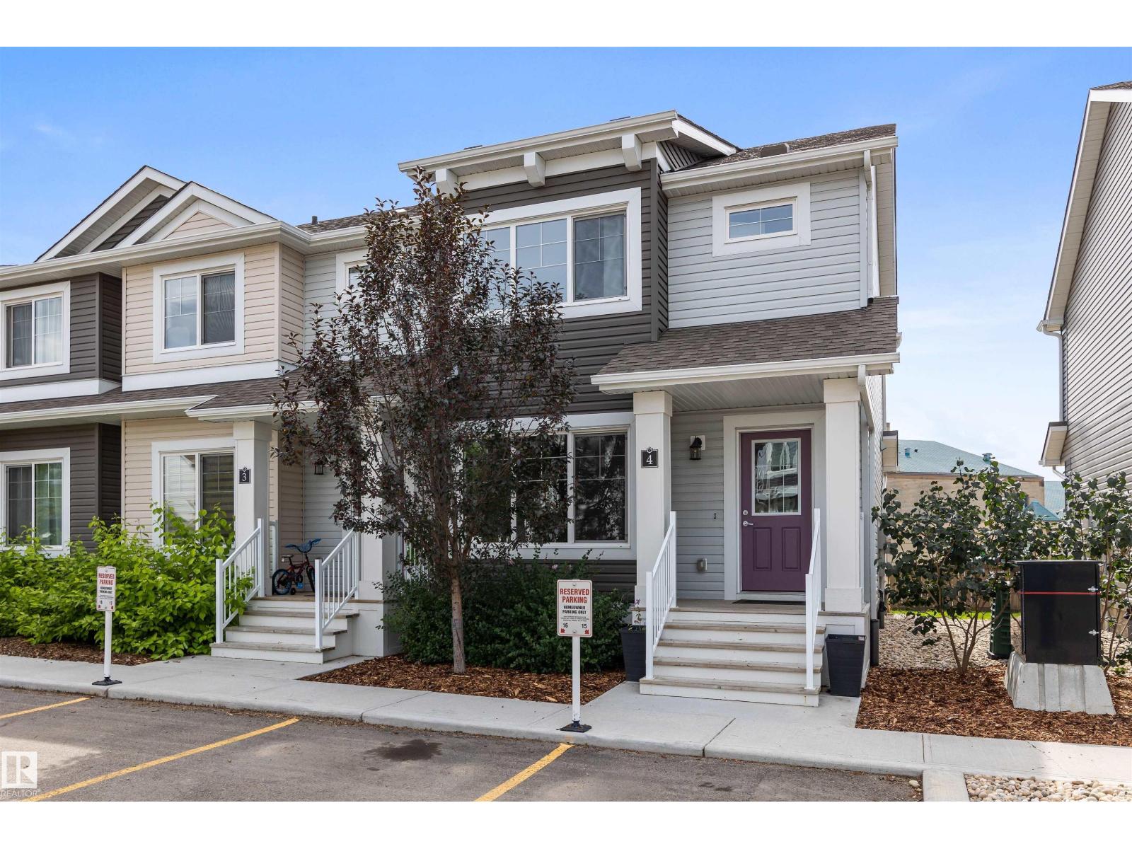 330 Bulyea Road Northwest #4, Edmonton, AB T6R 0W8