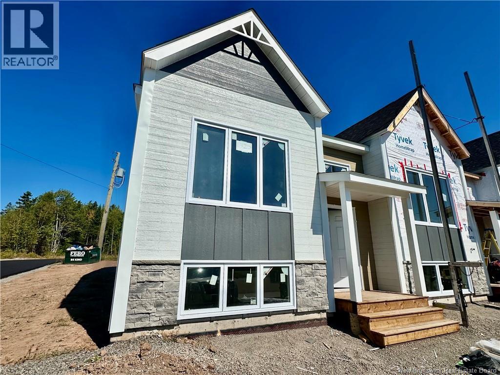 78 Warner St, Moncton, NB E1A 9X1