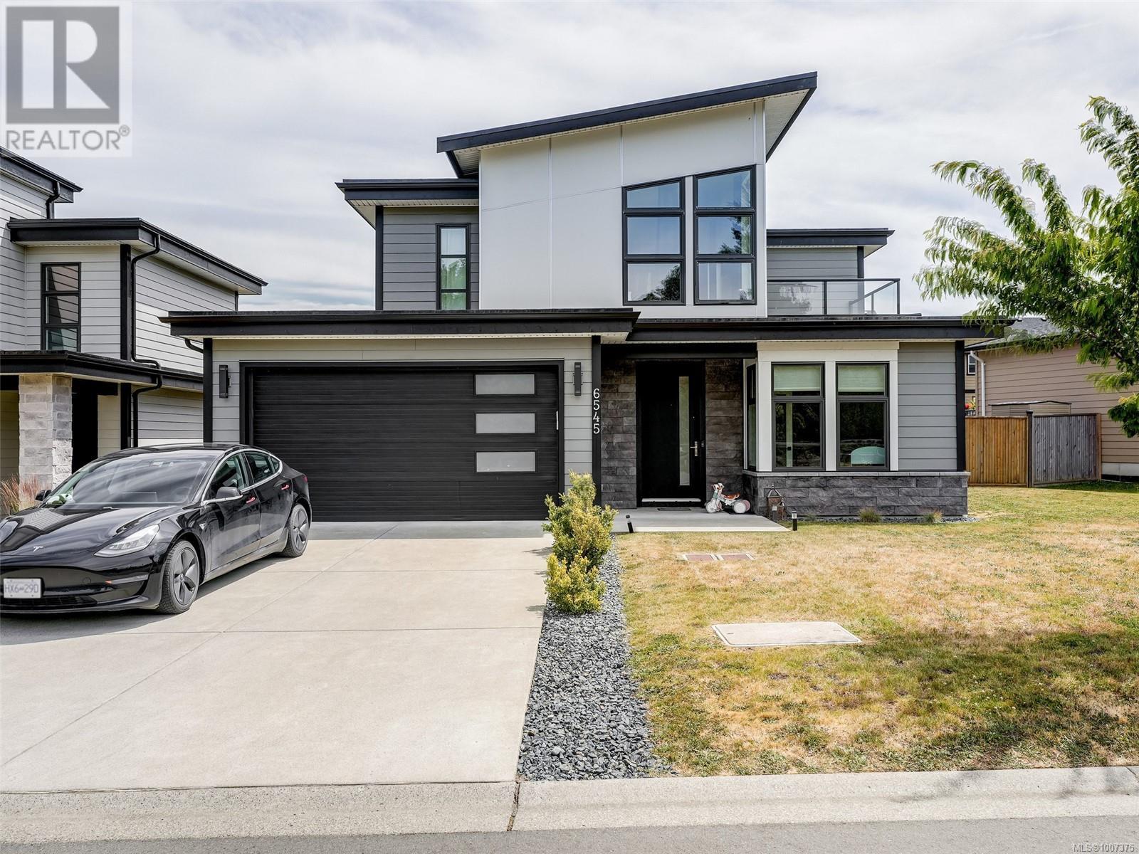 6545 Helgesen Rd, Sooke, BC V9Z 0V7