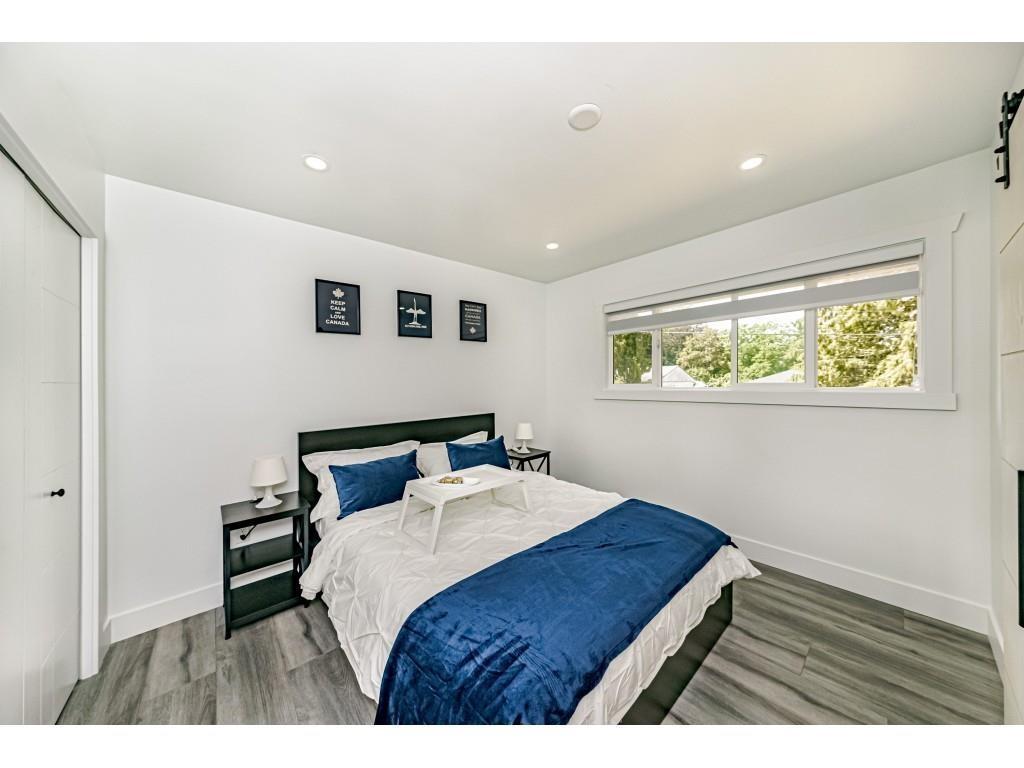 14927 Kew Dr, Surrey, BC V3R 4Y1
