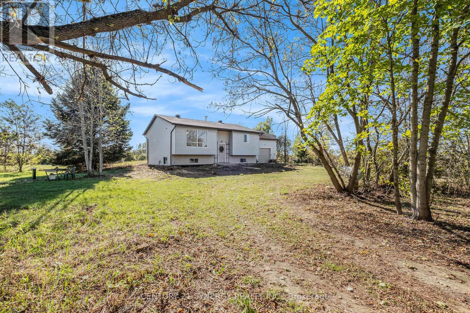 864 Weedmark Rd, Merrickville-Wolford, ON K0G 1G0