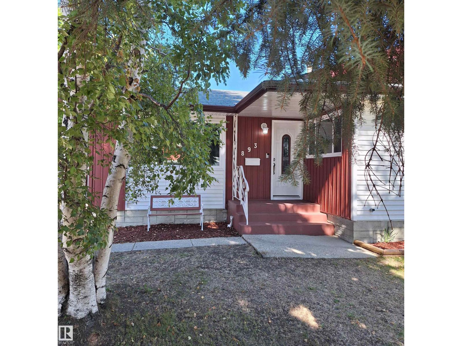 893 Birch Ave, Sherwood Park, AB T8A 1X4