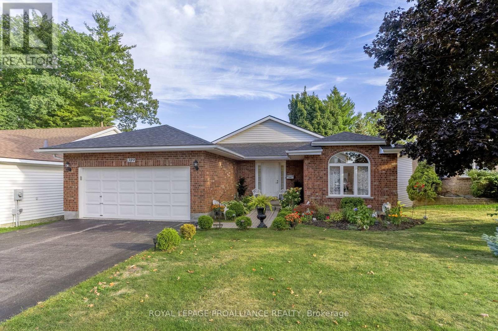 389 Brock St, Brockville, ON K6V 6E8