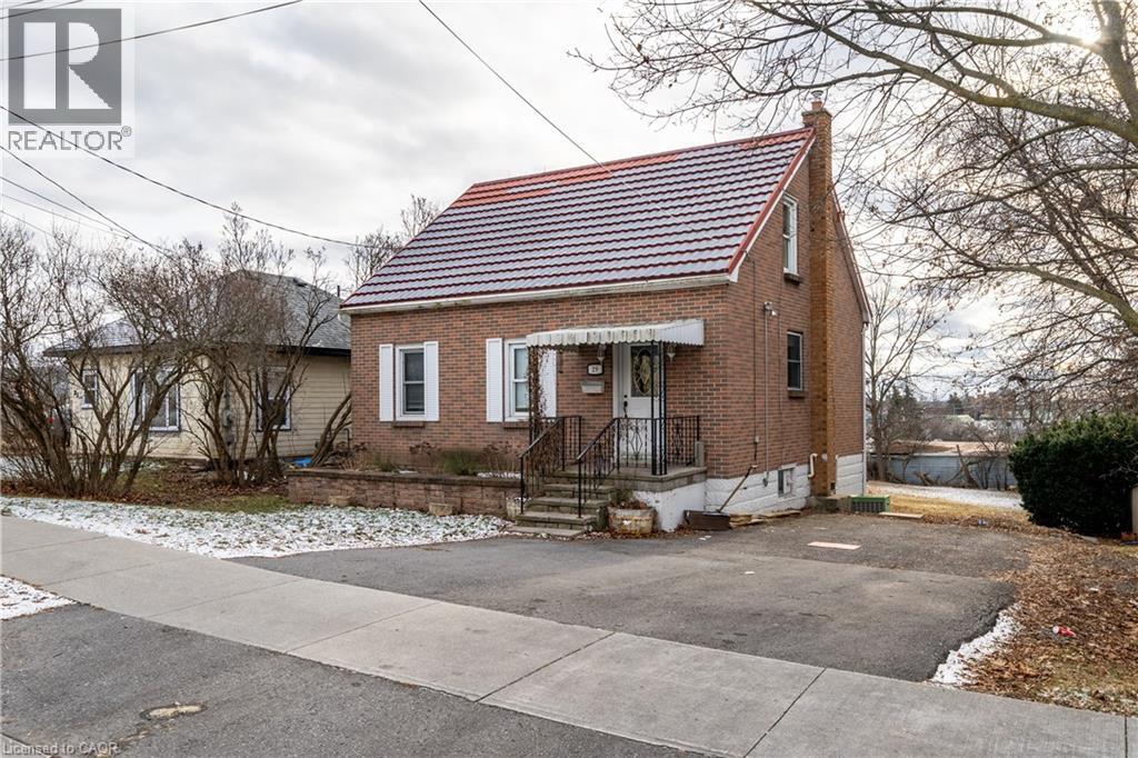 29 Donald St, Belleville, ON K8P 2J1