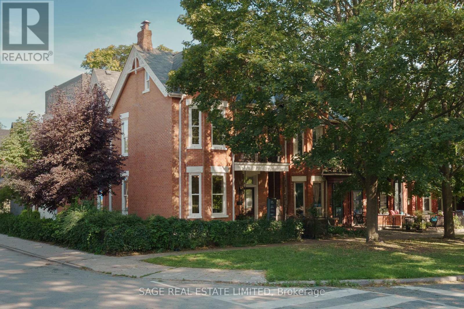 73 Lakeview Ave, Toronto, ON M6J 3B4