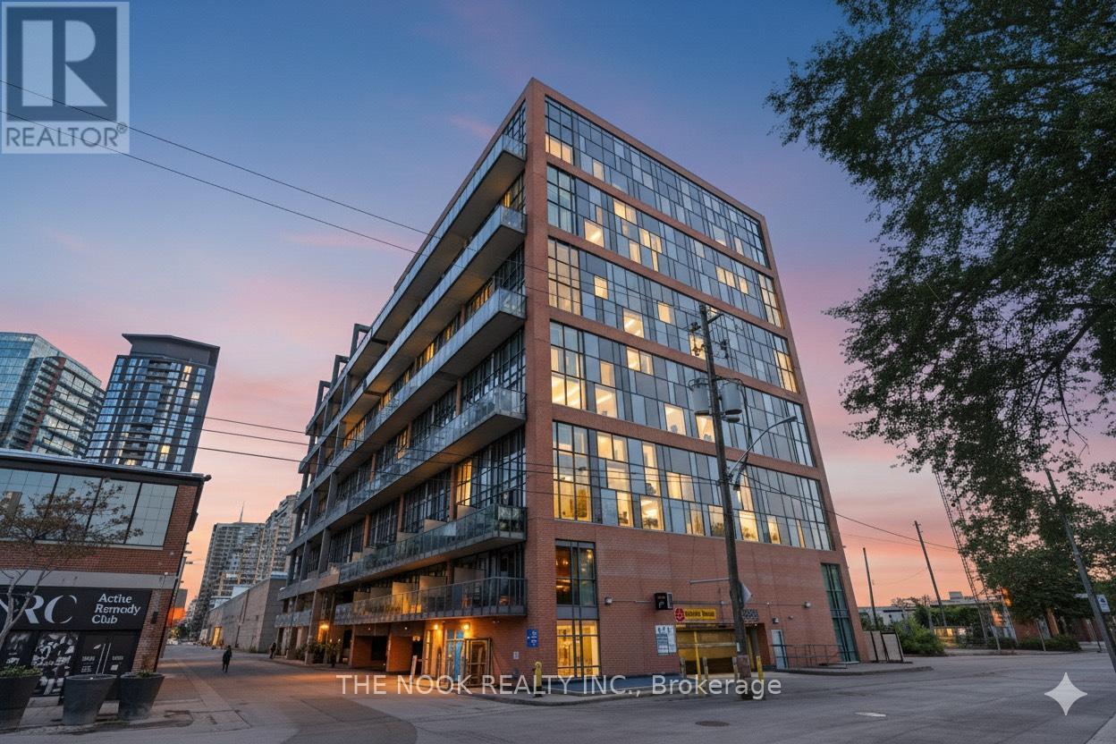309 5 Hanna Ave, Toronto, ON M6K 0B3