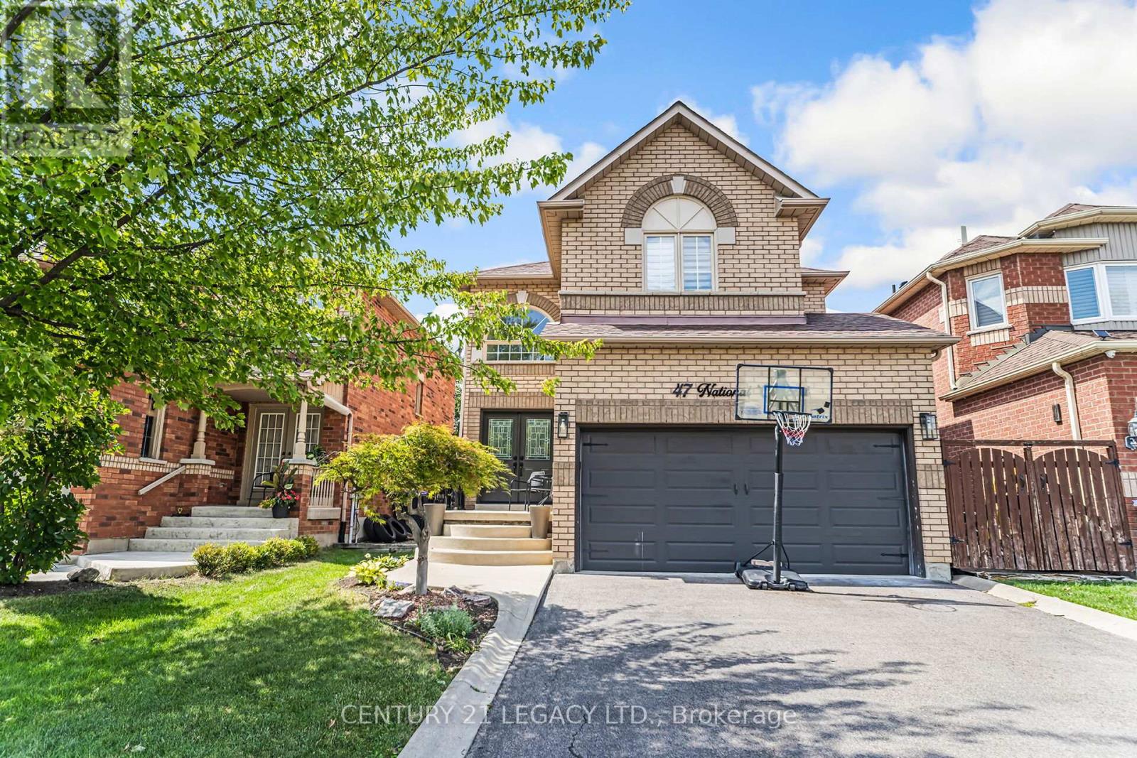 47 National Cres, Brampton, ON L7A 1J2