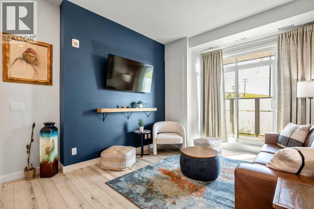 255 Les Jardins Park Unit 122, Calgary, AB T2C 5W9