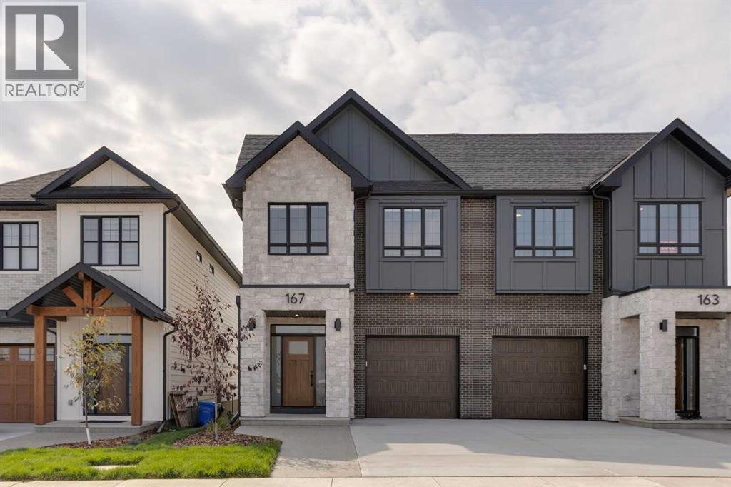 167 Greenwich Dr NW, Calgary, AB T3B 6N9