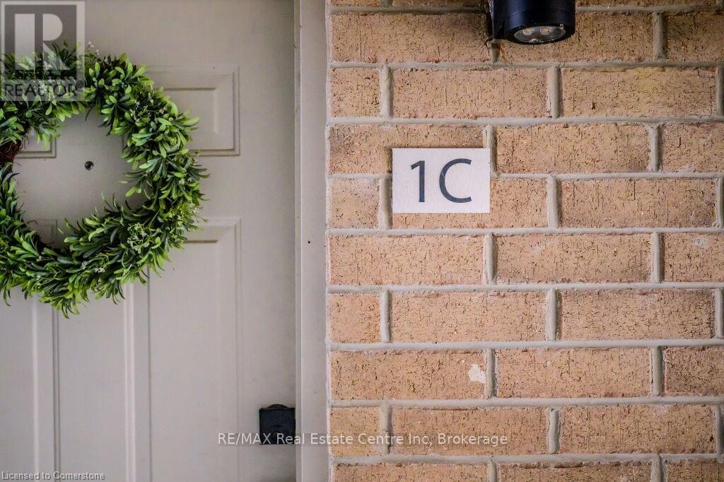 1 Unit 185 Windale Cres #c, Kitchener, ON N2E 3H4