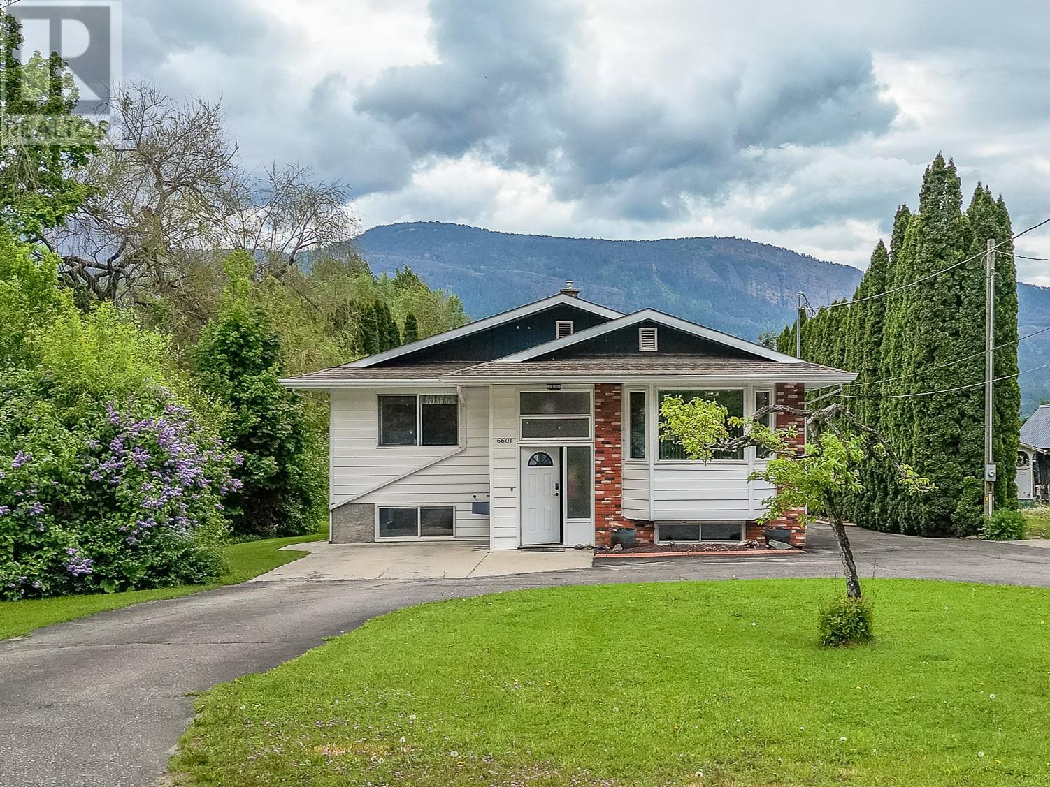 97 Highway Unit 6601 #a, Enderby, BC V0E 1V3