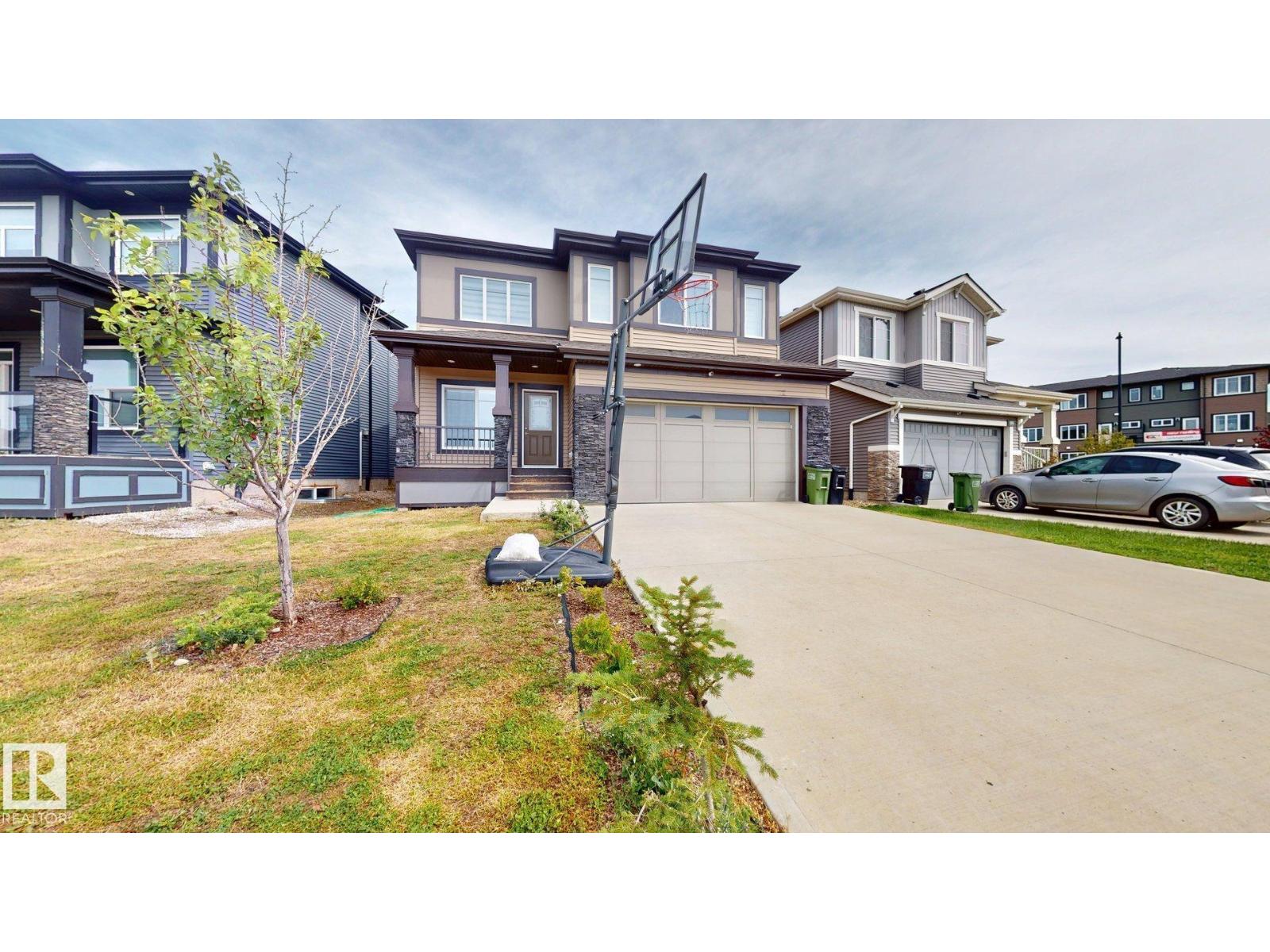 8607 Mayday Wd SW, Edmonton, AB T6X 2L3