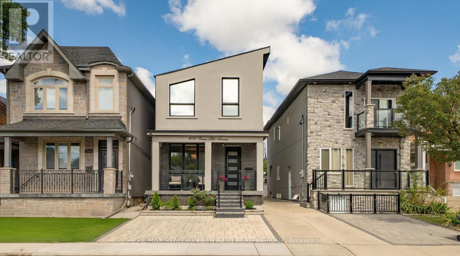 1070 Briar Hill Ave, Toronto, ON M6B 1M7