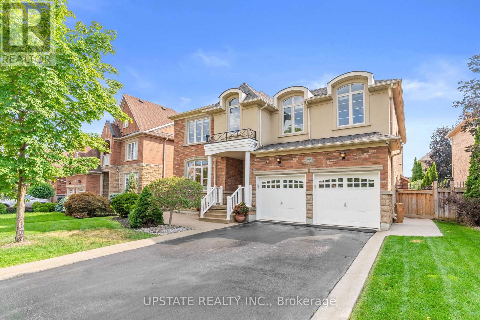22 Saint Hubert Dr, Brampton, ON L6P 1V7
