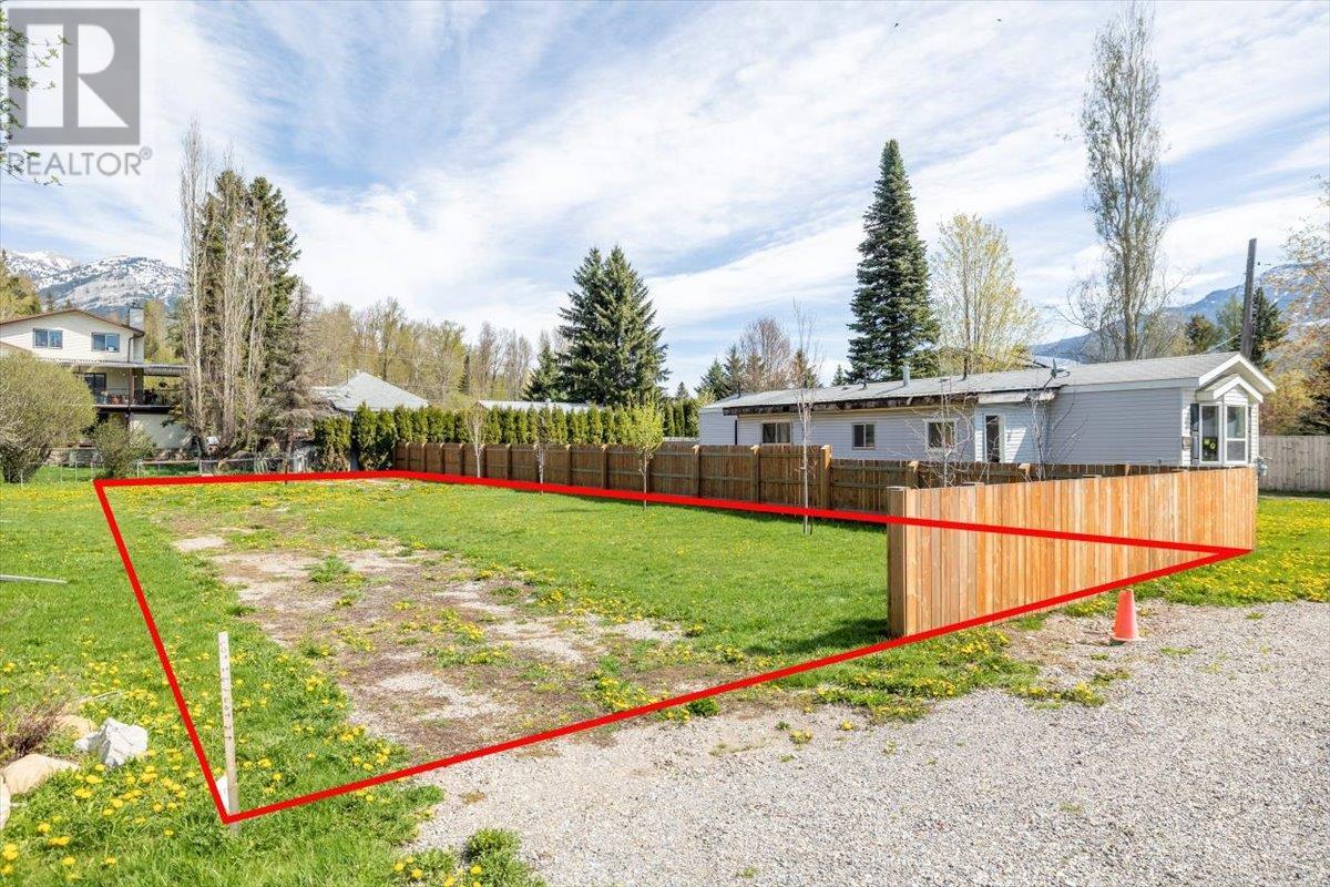 Lot 2 Hand Avenue, Fernie, BC V0B 1M1