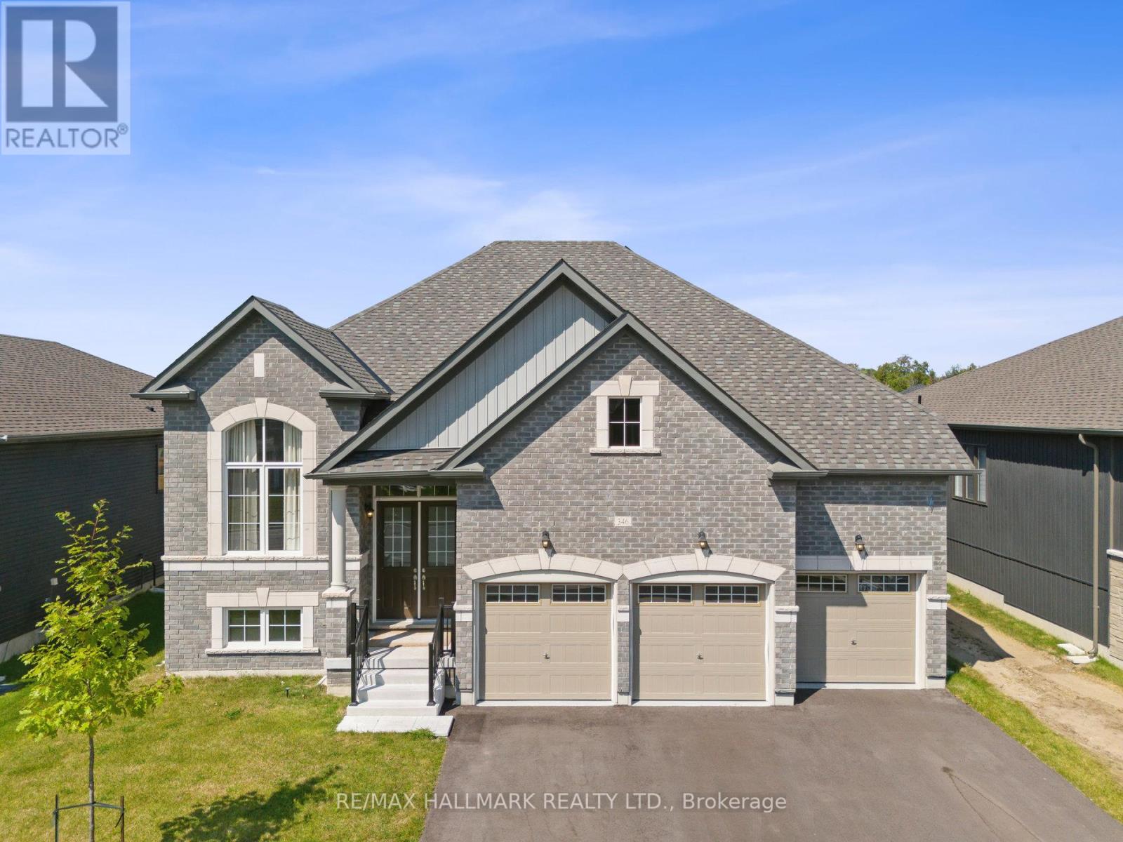 346 Ramblewood Dr, Wasaga Beach, ON L9Z 0L5