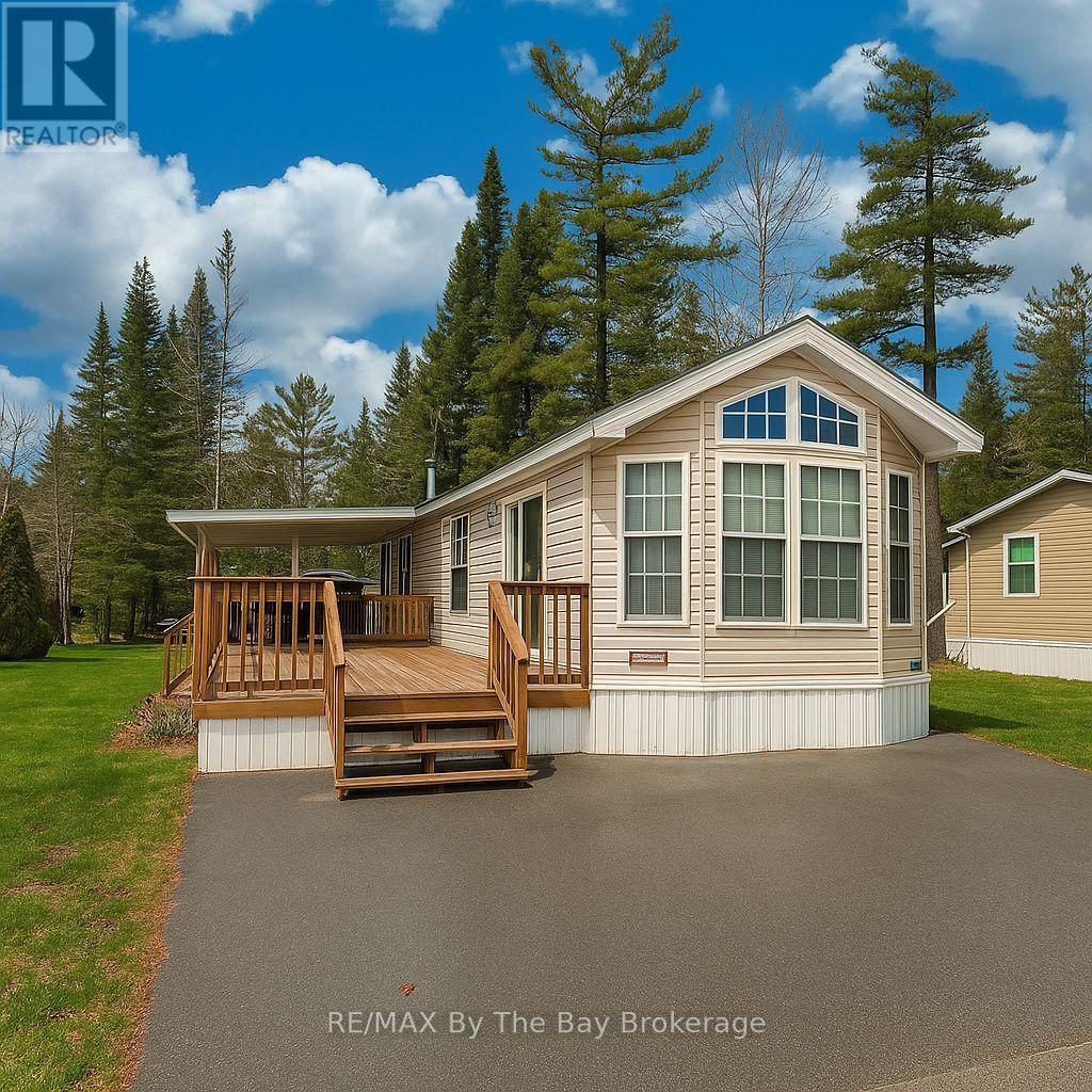 40 Temagami Trl, Wasaga Beach, ON L9Z 1X7