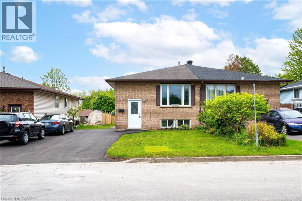 119 Nickolas Cres, Cambridge, ON N3C 3L7