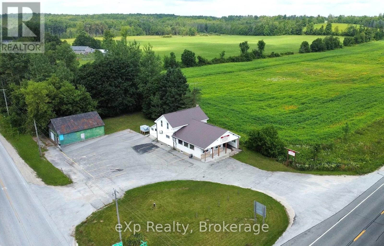 315194 Highway 6, Chatsworth, ON N0H 2V0