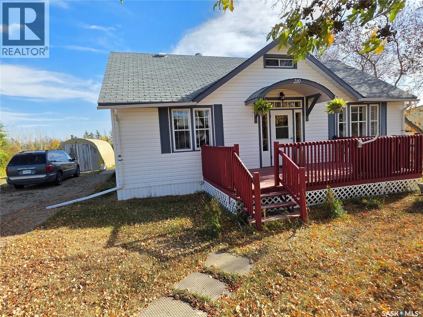 210 2 Street South, Cabri, SK S0N 0J0