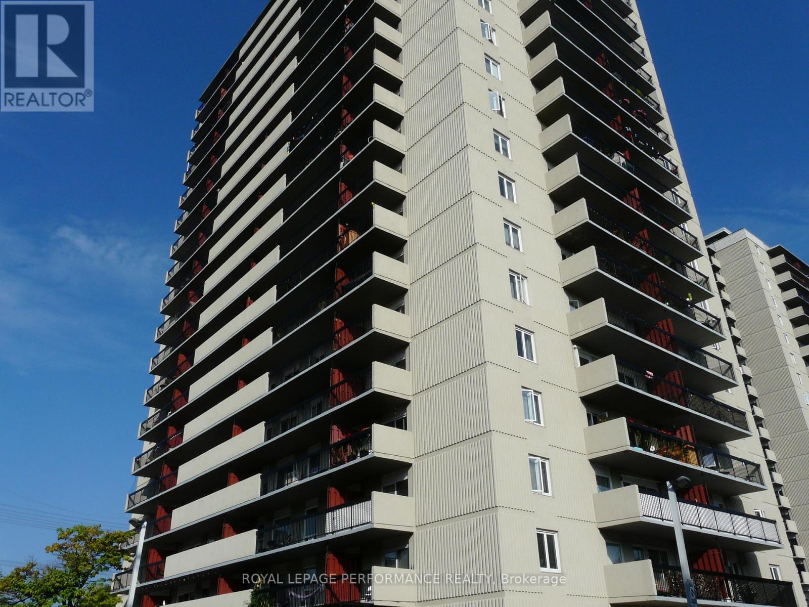 158 Mcarthur Avenue #2, Ottawa, ON K1L 8E7