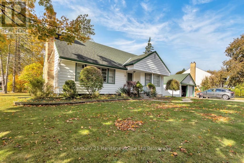10 Parkside Dr, Tillsonburg, ON N4G 3Z9