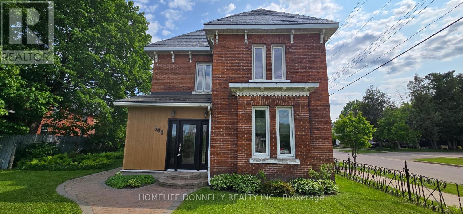500 Pembroke St W, Pembroke, ON K8A 5N9