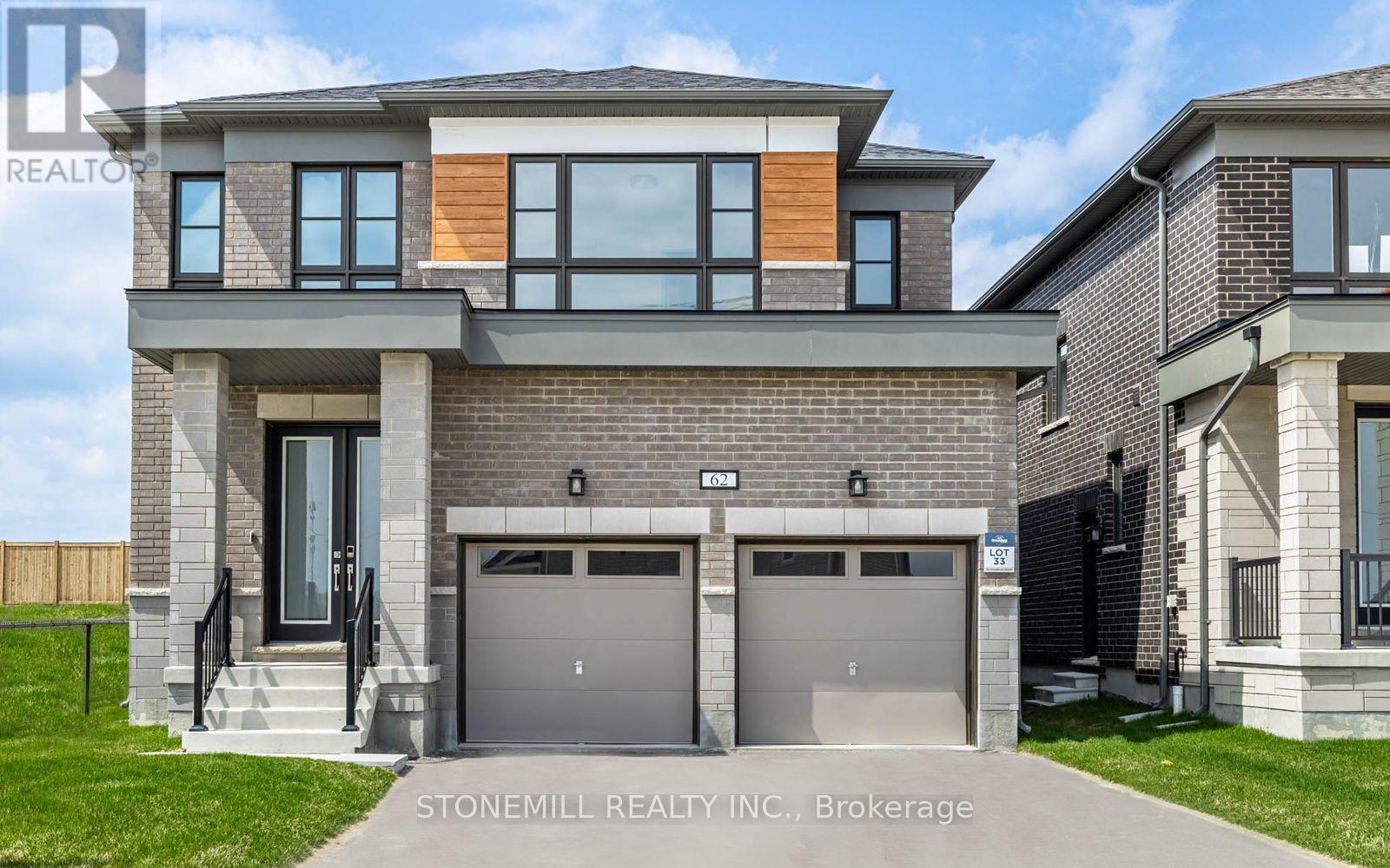 62 Henderson St, Essa Baxter, ON L3W 0A9