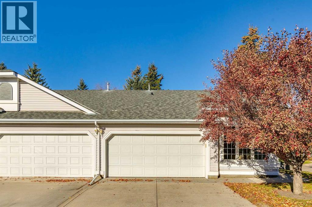 31 Douglasview Park SE, Calgary, AB T2Z 2R9