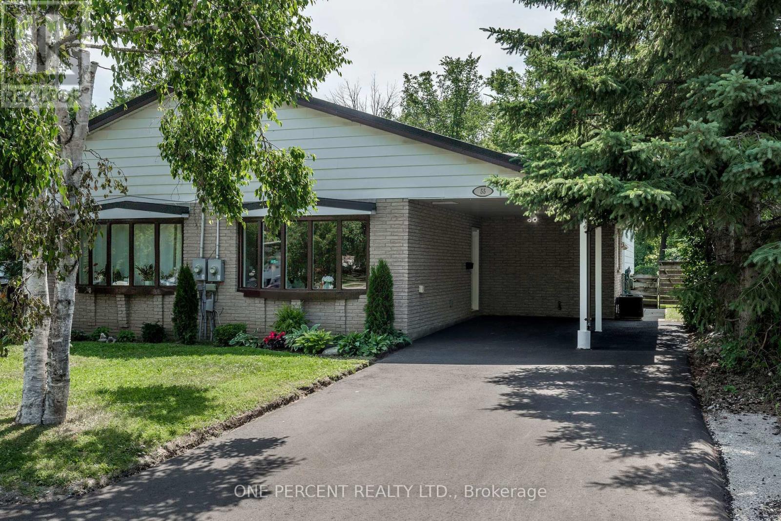 55 Fittons Rd E, Orillia, ON L3V 2J2