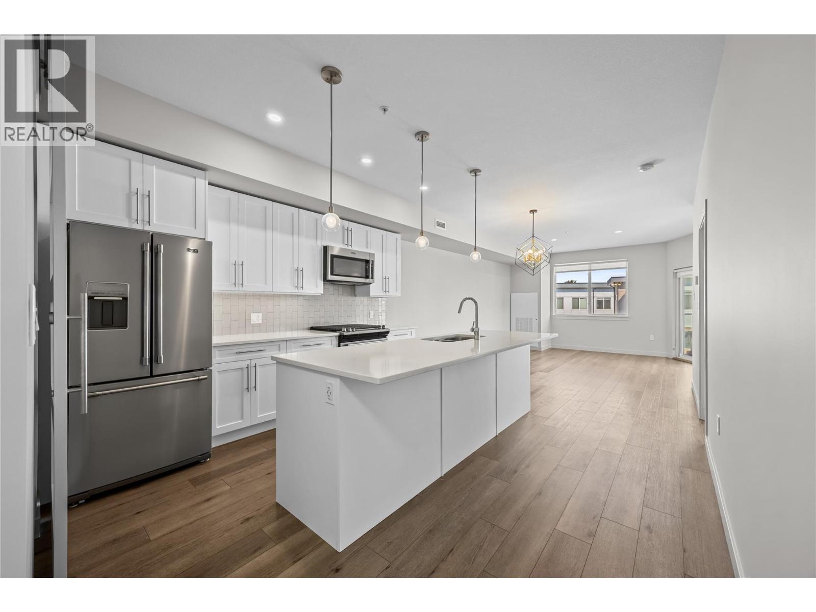 3638 Mission Springs Drive Unit 301, Kelowna, BC V1W 0B3