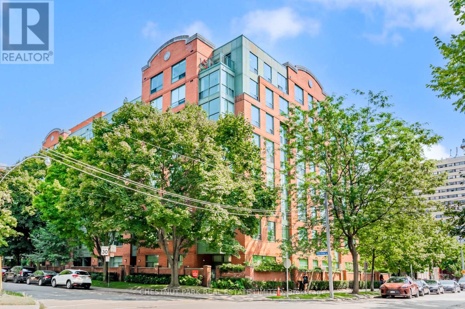 104 95 Prince Arthur Ave, Toronto, ON M5R 3P6