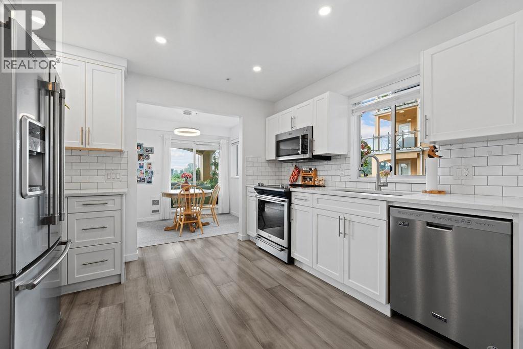 6 Renaissance Square Unit 111, New Westminster, BC V3M 6N8