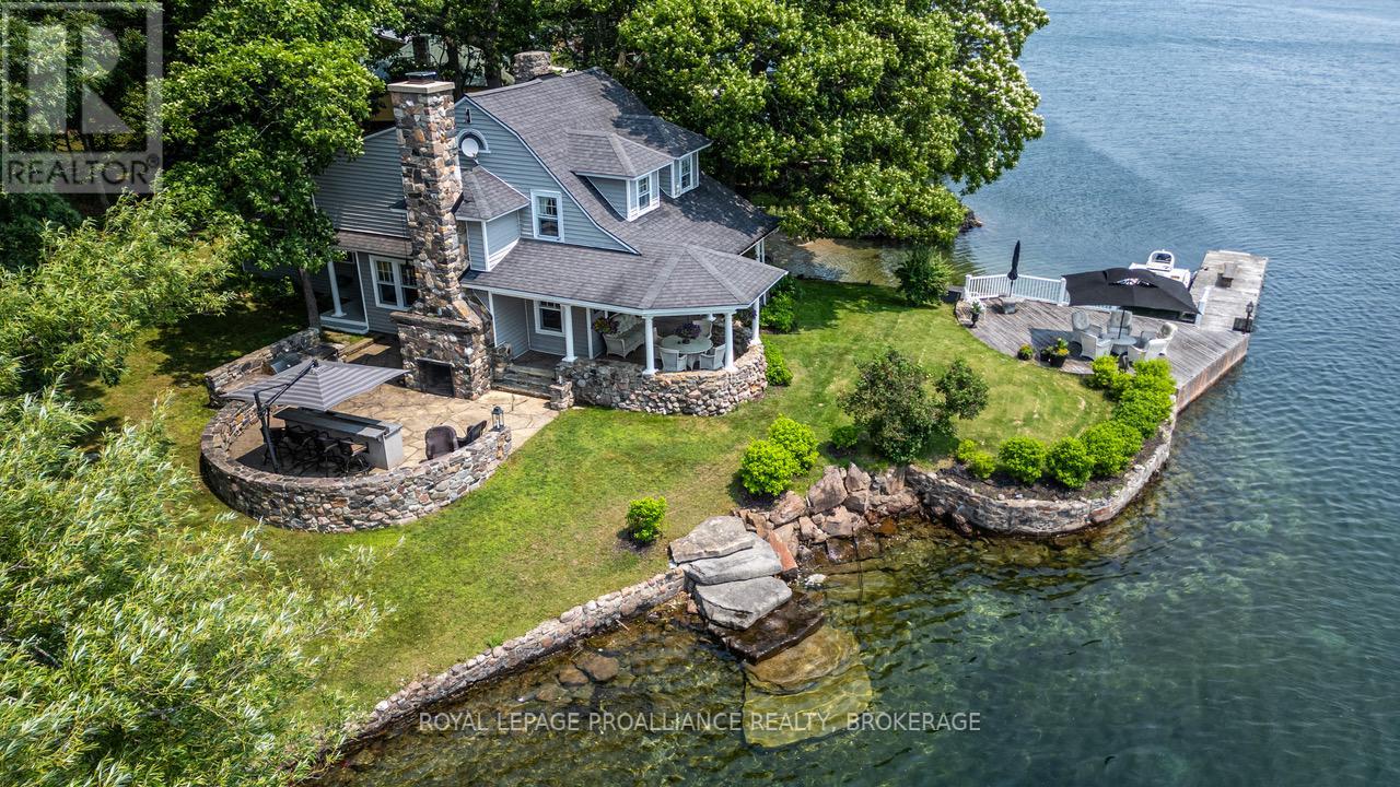 121 Tremont Park Is, Front Of Leeds  Seeleys Bay, ON K7G 3C9