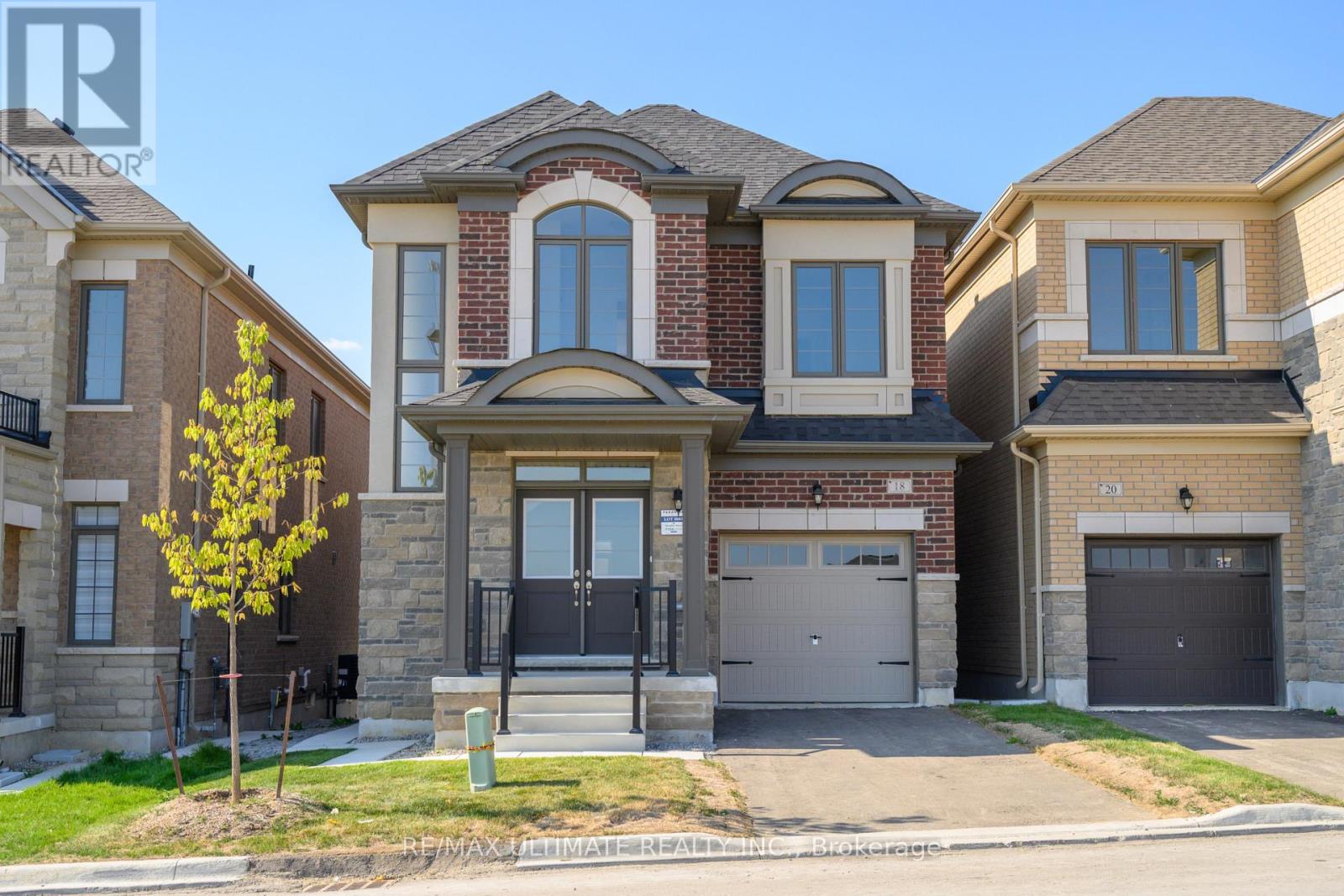 18 Thresher St, Brampton, ON L6Z 1W5