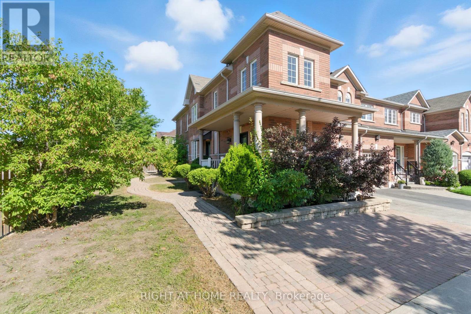 1233 Lamont Cres, Milton, ON L9T 6W5