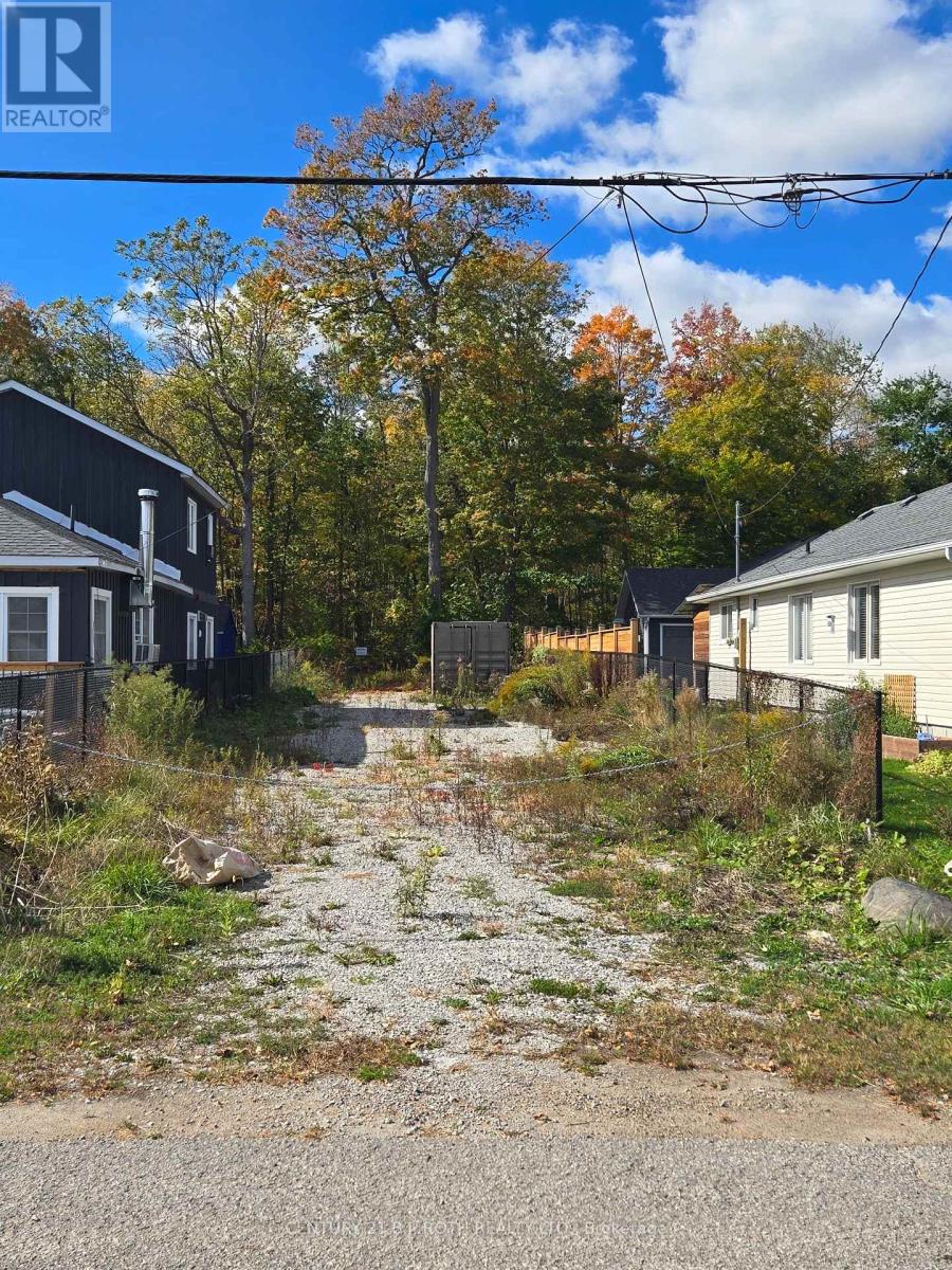 414 Limerick St, Innisfil, ON L0L 1K0