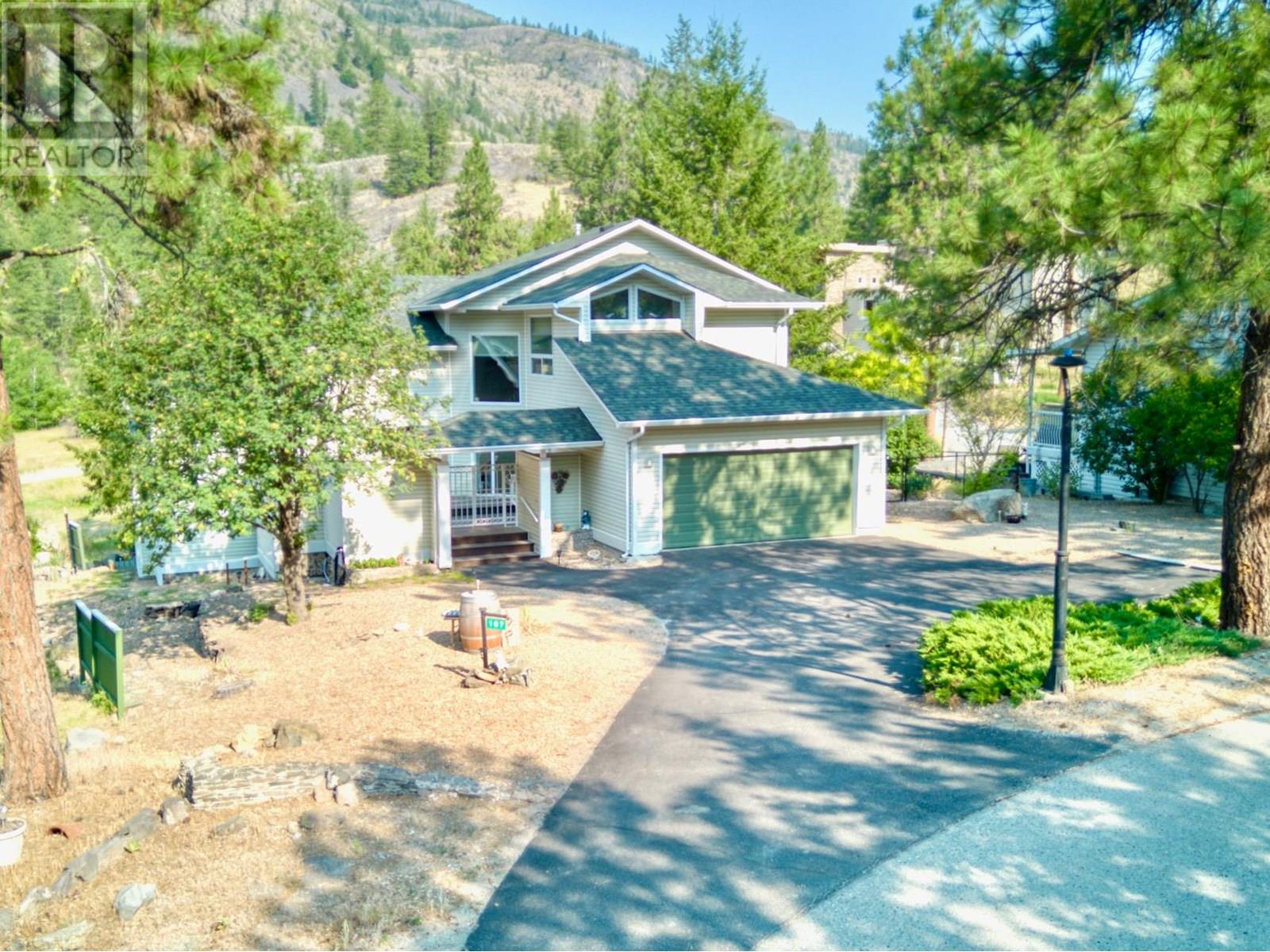 107 Eagle Dr, Kaleden, BC V0H 1K0
