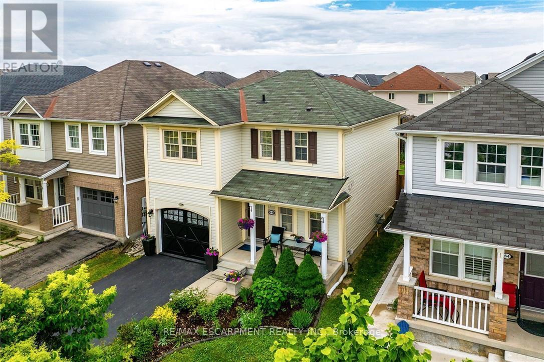68 Powell Dr, Hamilton, ON L0R 1C0