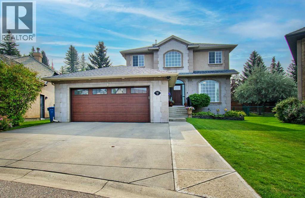 11 Sienna Ridge Bay SW, Calgary, AB T3H 3T2
