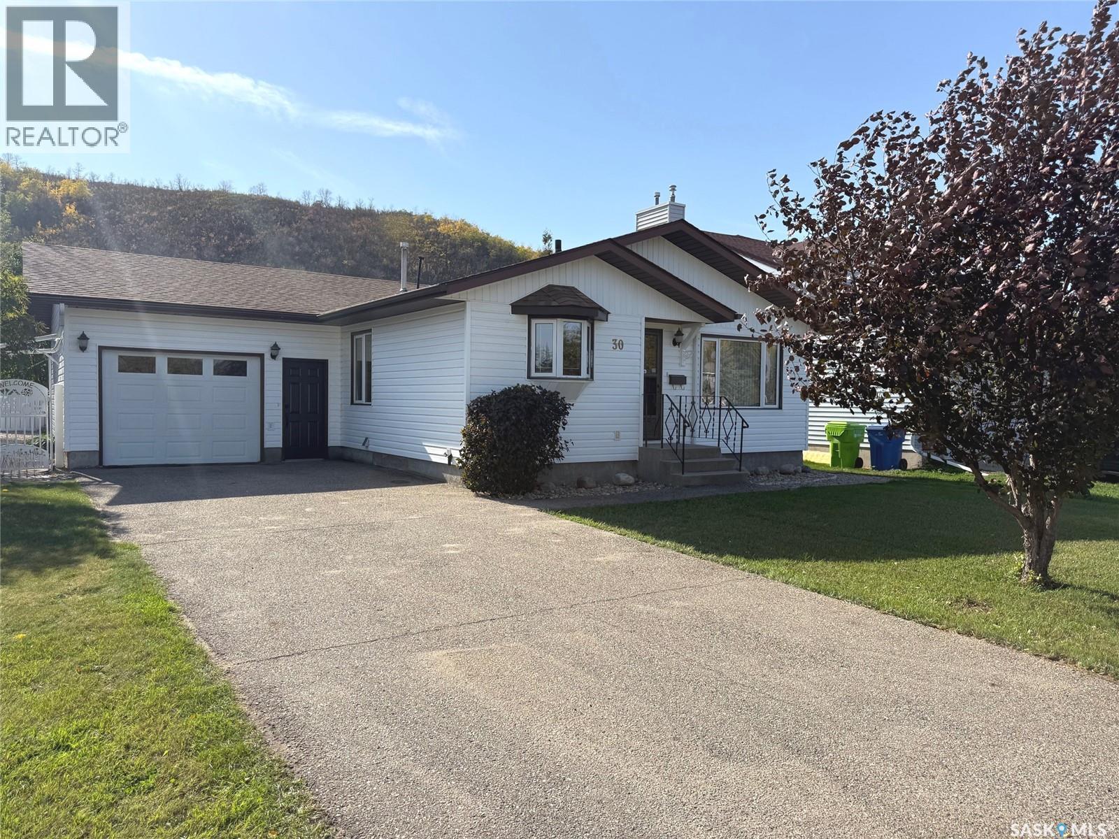 30 Willow Cres, Fort Qu'Appelle, SK S0G 1S0