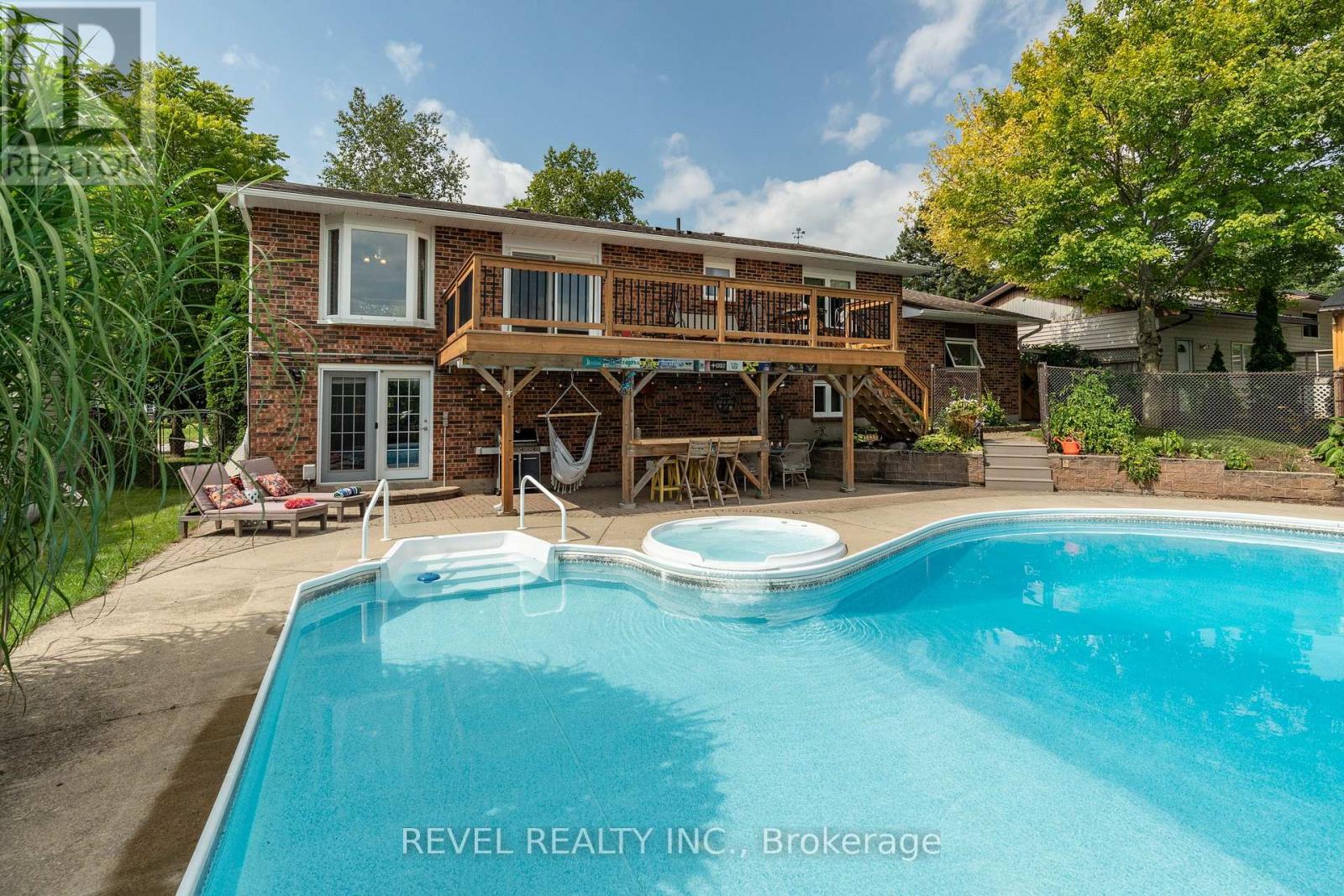 29 Armstrong Cres, Grey Highlands, ON N0C 1H0