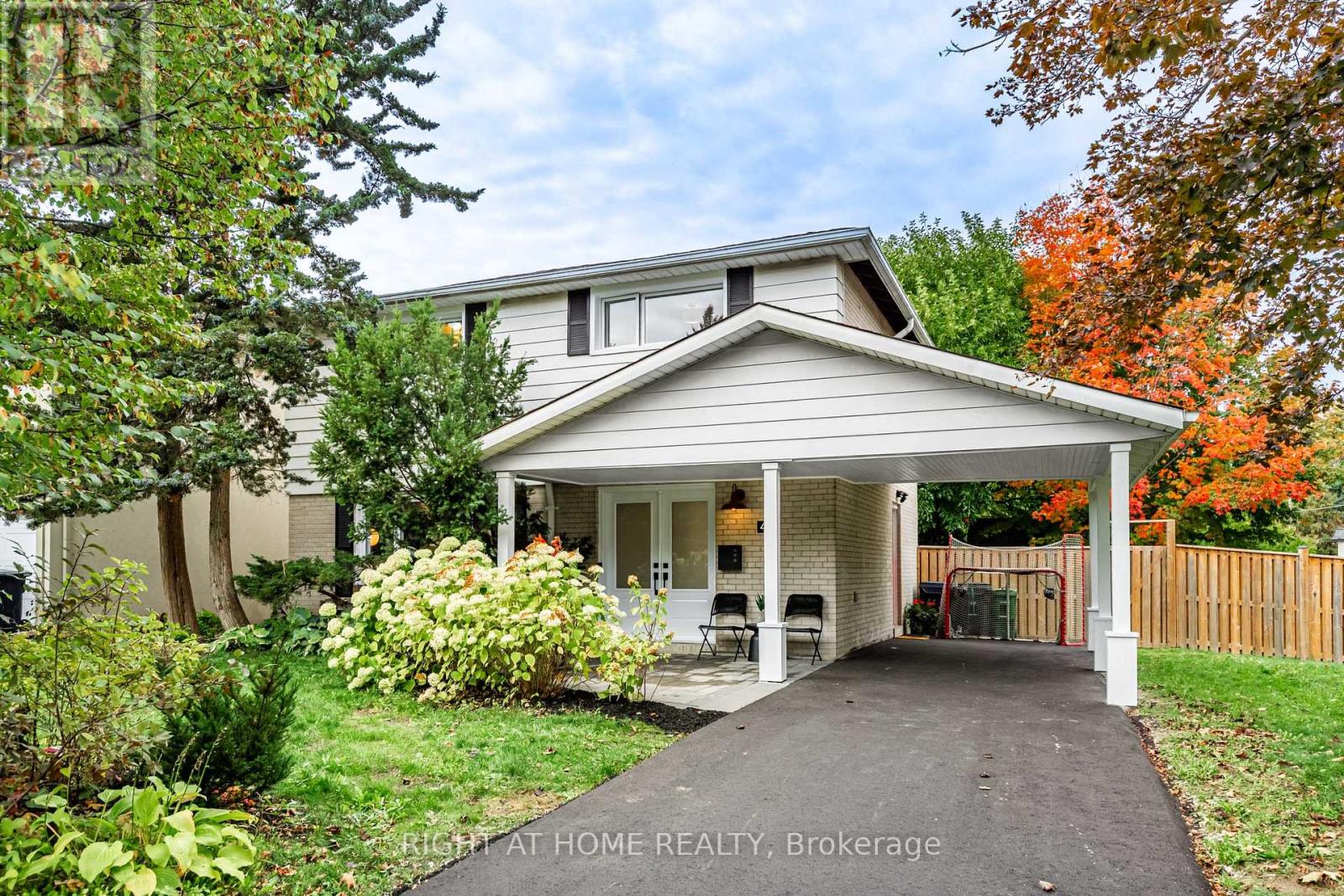 43 Kingland Cres, Toronto, ON M2J 2B8