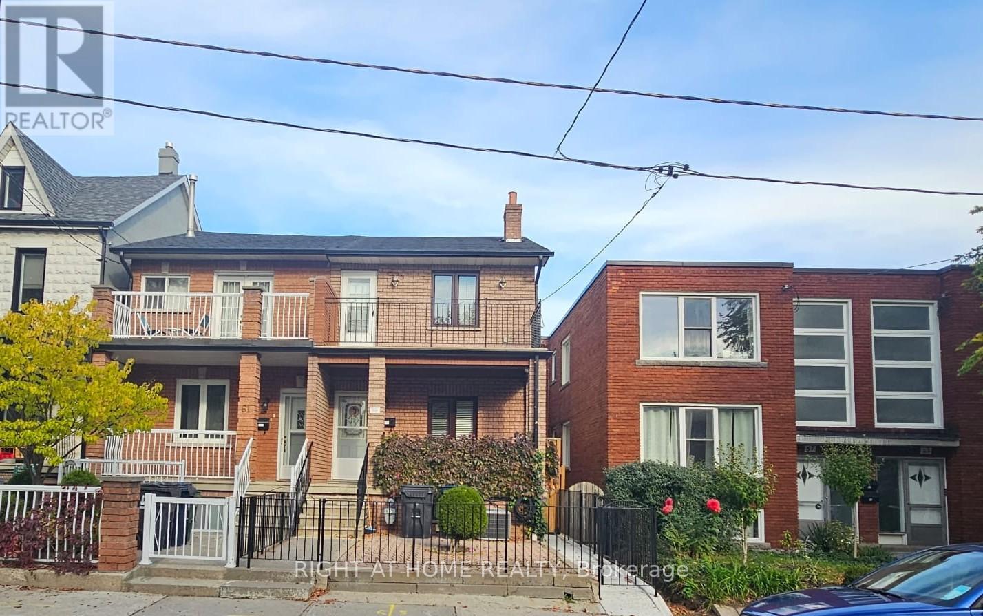 61 Margueretta St, Toronto, ON M6H 1B9