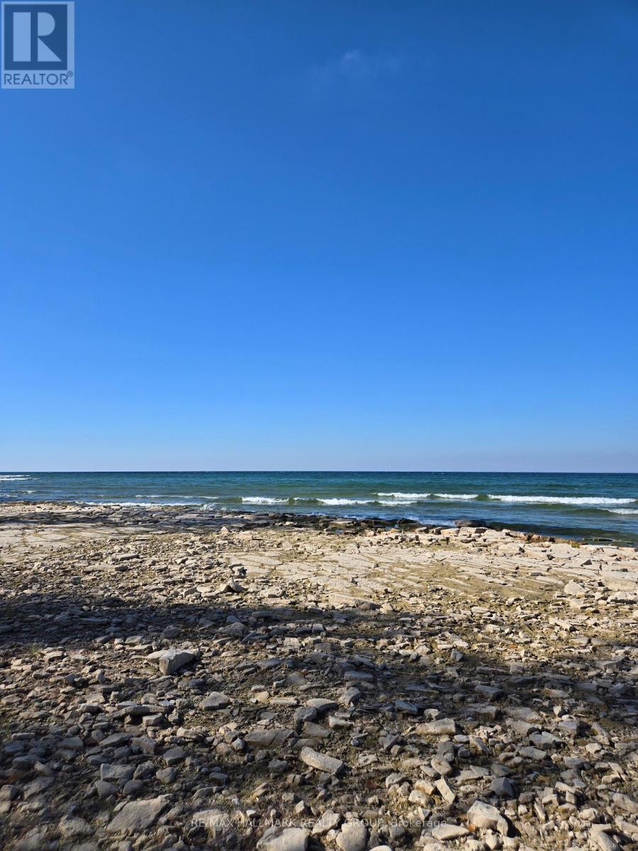 266 Easy Ln, Frontenac Islands, ON K0H 2Y0