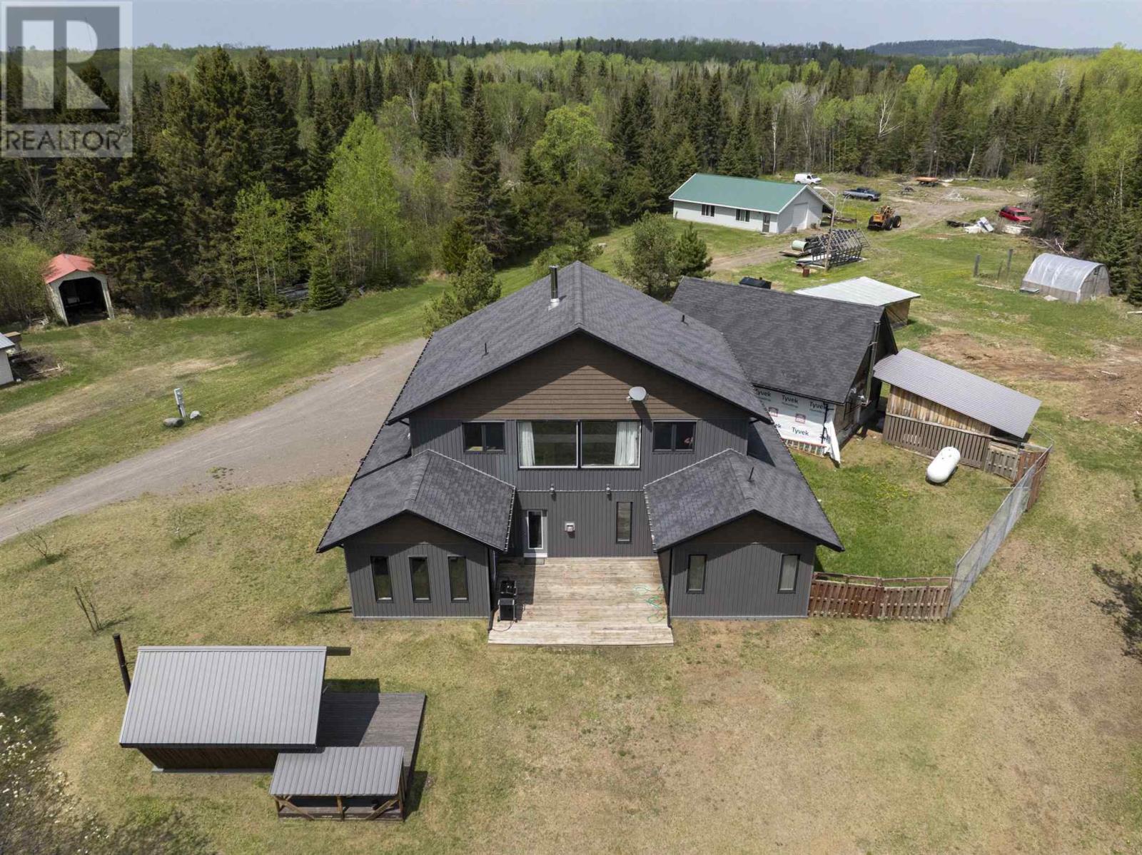 23 Gronroos Rd, Thunder Bay, ON P7G 0G9