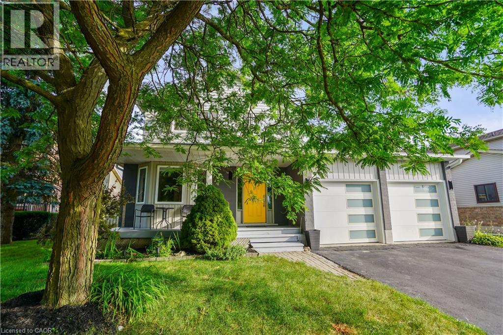 616 Rummelhardt Dr, Waterloo, ON N2T 2K7