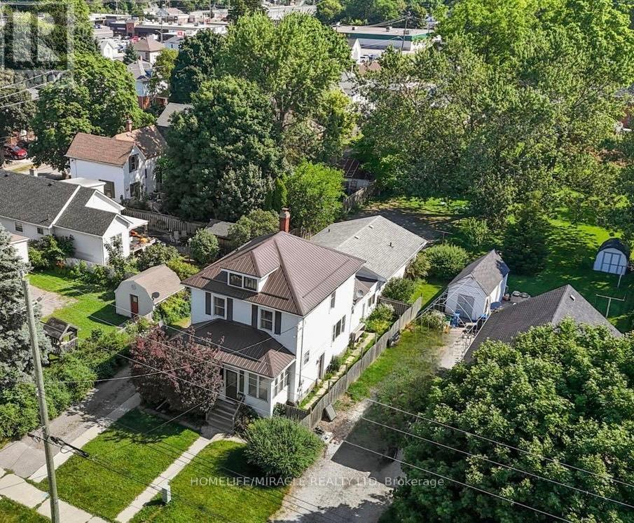 207-209 Inshes Ave, Chatham-kent, ON N7M 2Z5
