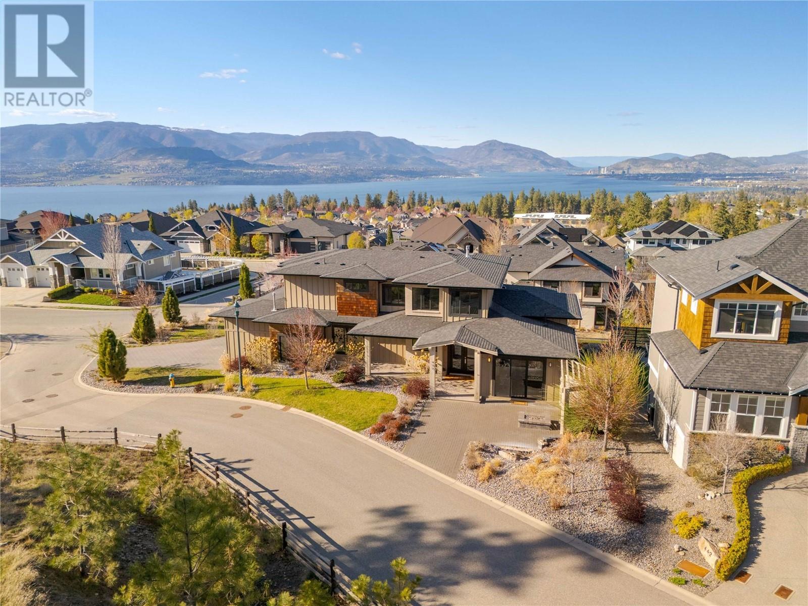 460 Rockview Ln, Kelowna, BC V1W 5K2