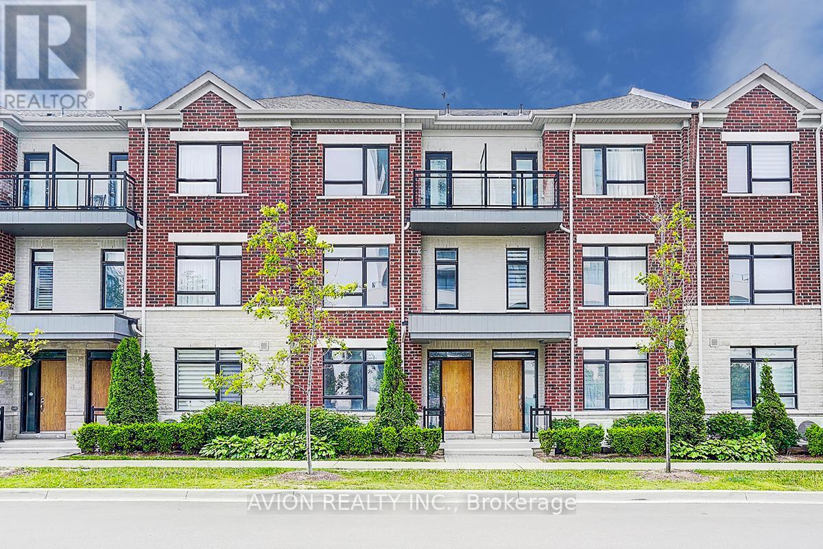 15 Gandhi Ln, Markham, ON L3T 0G4